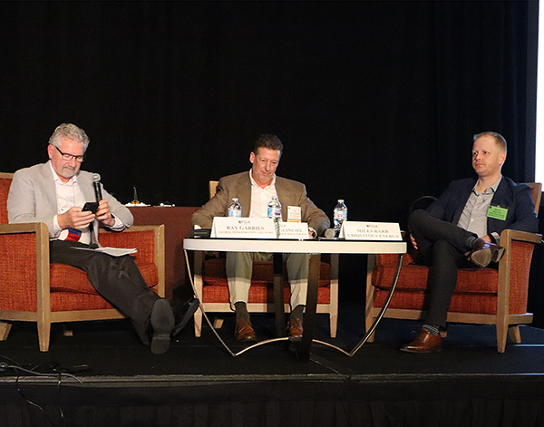 Panelists discuss window industry innovation at an FGIA roundtable.